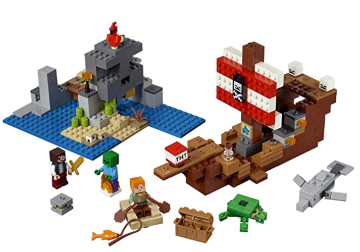 LEGO Minecraft The Pirate Ship Adventure 21152 Building Kit